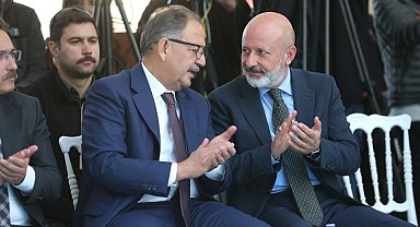 Başkan Çolakbayrakdar, "Türkiye'ye örnek olan projelerle yüreklere dokunuyoruz"