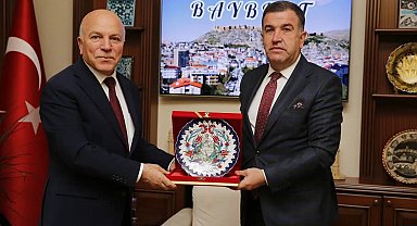 Başkan Sekmen Vali Eldivan'la görüştü