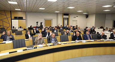 Başkan Zeybek: "Su ücretlerine Maliyetimizin altında olmasına rağmen mecburen zam yapıyoruz"