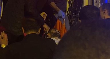 Beyoğlu'nda bir şahıs, evinde silahla karısını, 3 çocuğunu ve ardından kendini vurdu. Kadın ve çocuklar olay yerine hayatını kaybederken, ağır yaralanan adam hastaneye kaldırıldı. Olay yerinde çalışmalar devam ediyor.
