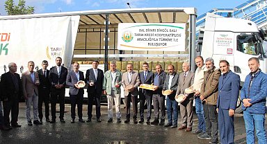 Bingöllü üreticilerden alınan ballar, Tarım Kredi Kooperatifi marketlerine gönderildi