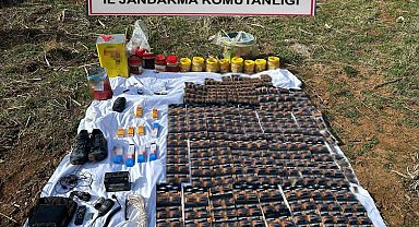 Bitlis'te çok sayıda ilaç ve yaşam malzemesi ele geçirildi