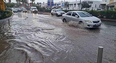 Bodrum'da sağanak yağış