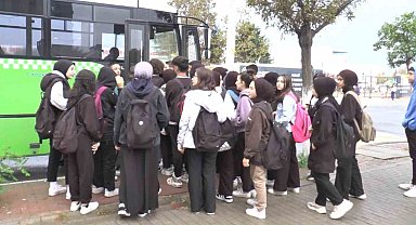 Bu otobüsler sadece öğrenciler için