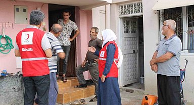 Depremzede aileden Kozan'a duygusal veda