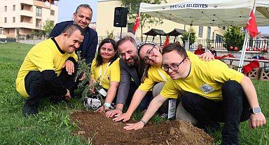 Derince'de fidanlar toprakla buluştu