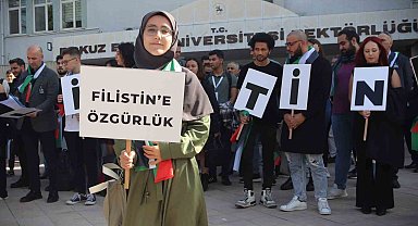 DEÜ'lü 40 ülkeden öğrenci, İsrail katliamlarını protesto etti