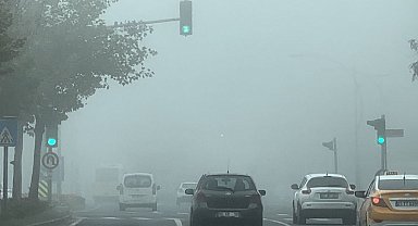 Diyarbakır'da sis görüş mesafesini düşürdü