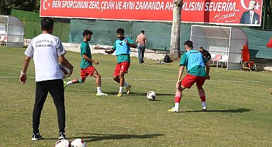 Döşemealtı futbol takımı Muğla deplasmanına hazırlanıyor