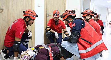 Elazığ'da 6.7'lik deprem tatbikatı
