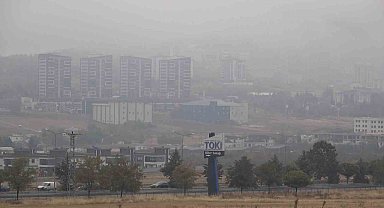 Elazığ'da sis etkili oldu