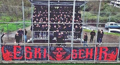 Es Es taraftarı 67 kişilik tribünü 200 kişi ile doldurdu