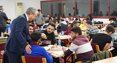 EÜ Merkez Kütüphanesi öğrenciler için sosyal yaşam alanına dönüştü