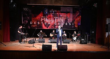 Filistin Destek Gecesi'nde salon dolup taştı