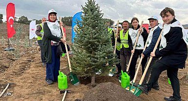 Gazetecilerden milli ağaçlandırmaya katkı