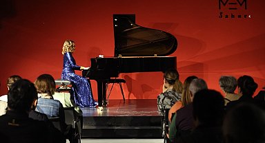 Genç yetenek İdil Naz mest etti