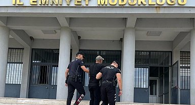 Göçmen taciri, Efeler'de yakalandı