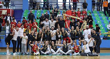 Göztepe Voleybol ilk deplasman galibiyetini aldı