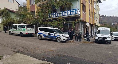 Haber alınamayan işçi emeklisi evinde ölü bulundu