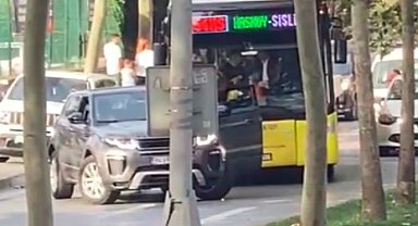 İETT otobüsünün önünü kesti, hem şoföre hem yolculara dehşeti yaşattı