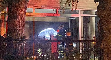 İki katlı evde yangın çıktı