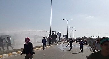 İncirlik Üssü'ne girmeye çalışan gruba polis müdahale etti