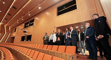 İş adamları D.T. Şehitkamil Sahnesi ve AGRO Park'ı inceledi