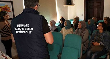 İşaret diliyle deprem eğitimi