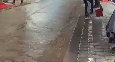 İstanbul'da Kapalıçarşı'yı su bastı