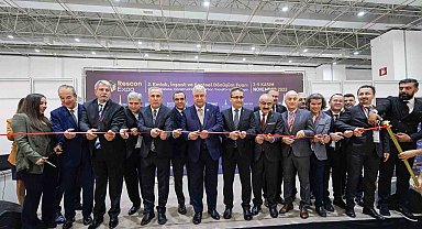 İzmir'de emlak, inşaat ve kentsel dönüşüm fuarı başladı