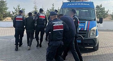 Jandarmadan aranan şahıslara yönelik operasyon: 3'ü tutuklandı, 2'si gözaltında