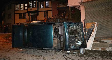 Kastamonu'da kontrolden çıkan otomobil takla attı: 2 kişi yaralandı