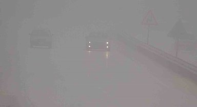 Kastamonu'da yoğun sise teslim oldu: Görüş mesafesi 30 metreye kadar düştü