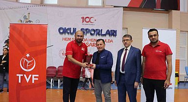 Kayseri'de 'Fabrika Voleybol Okulu' açıldı