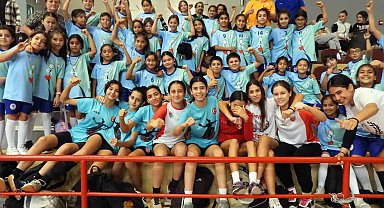 Kepez'in kızları 2'de 2 yaptı