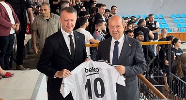 KKTC Cumhurbaşkanı Ersin Tatar, Beşiktaş Tekerlekli Sandalye Basketbol Takımı'nın maçını izledi