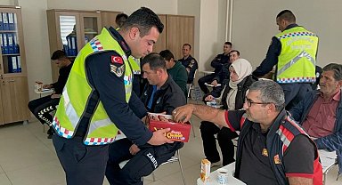 Kurum şoförlerine trafik eğitimi