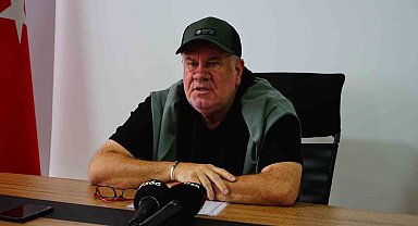 Levent Eriş: "Defansif oynadığımıza katılmıyorum, ligde iki santrfor ile oynayan tek takımız"