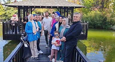 Lise öğrencileri, öğretmen ve aileleri Konya gezisinde