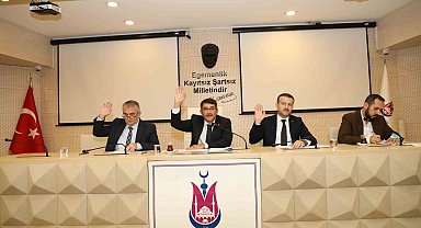 Meclis toplantısında şehit olan Filistinliler için Fatiha