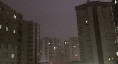 Mersin'de sağanak yağış ve fırtına etkili oldu