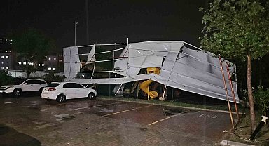 Mersin'de yağmur ve fırtına etkili oldu