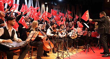 Nazilli'de Ata'ya saygı konseri düzenlendi