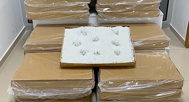 Otomobil bagajında 110 bin adet makaron bulundu