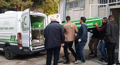 Otomobilin çarptığı 13 yaşındaki kız çocuğu hayatını kaybetti