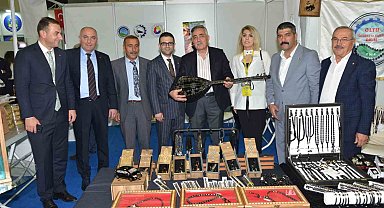 Özakalın, Yörex'te konuklarını ağırladı, stantları ziyaret etti