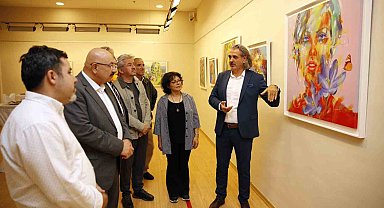 SANKO Sanat Galerisi'nde bakışlar temalı resim sergisi