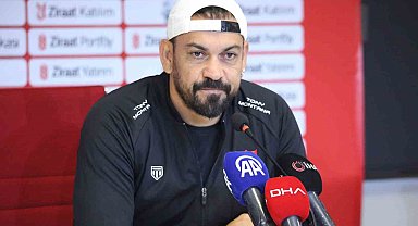 Servet Çetin: "Net bir skorla maçı kazandık"