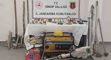 Sinop'ta kaçak kazı yapan şahıslara suçüstü