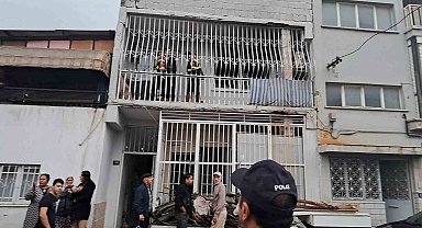 Söke'deki yangın yürekleri ağıza getirdi, evdeki çocukları itfaiyeciler kurtardı